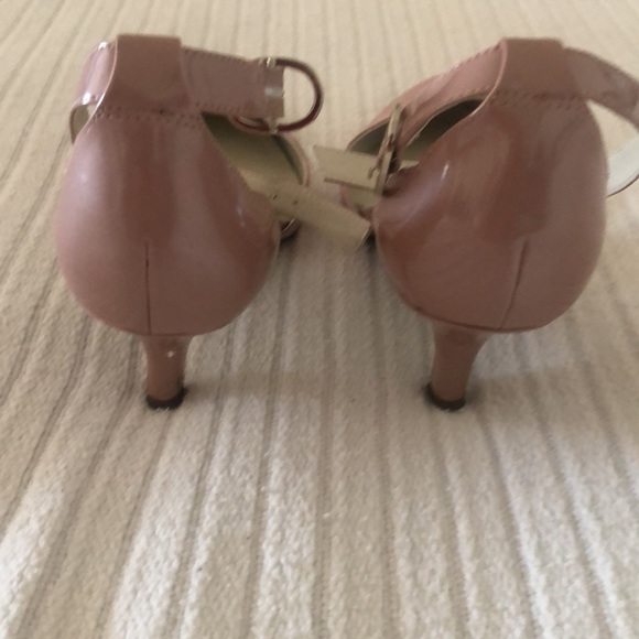 Woman’s Anne Klein Akfonda closed toe spring mauve heel pumps - Picture 10 of 16